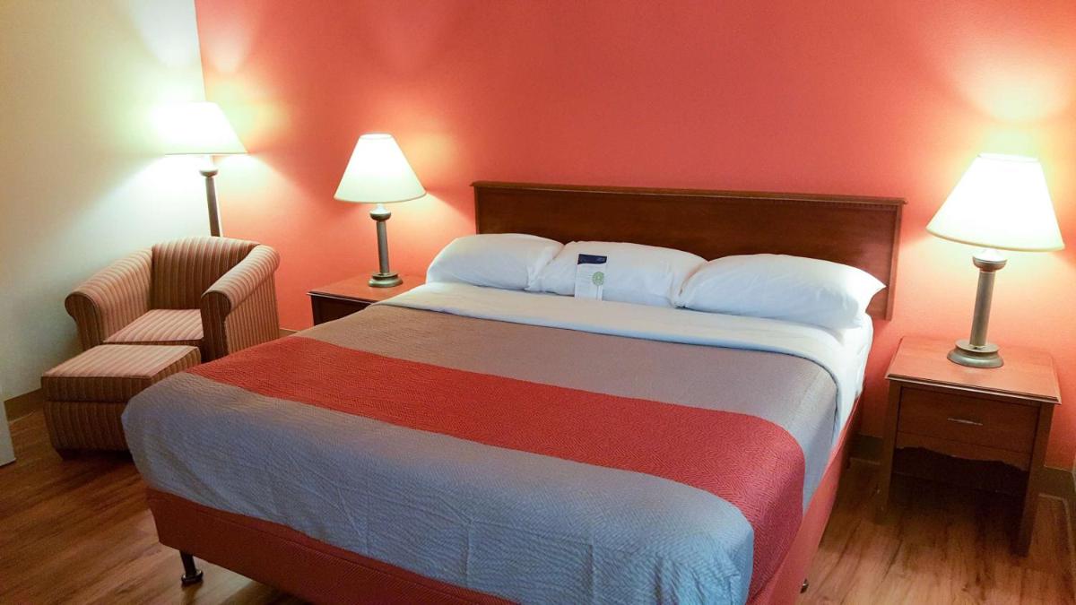 Motel 6-Maryland Heights MO - image 7