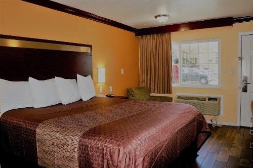 Americas Deluxe Inn- Marysville - image 18