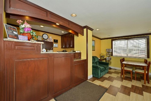 Americas Deluxe Inn- Marysville - image 19