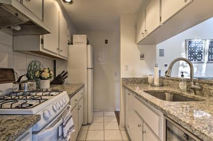 Quaint Cape Cod Condo with Grill 1 Mi to Beach - image 5