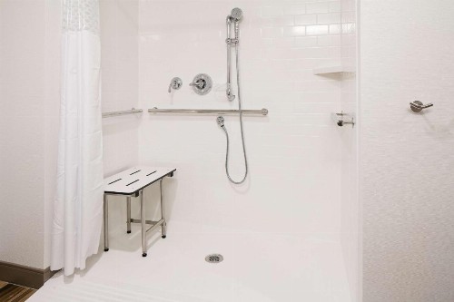 Hampton Inn & Suites Mason City IA - image 21