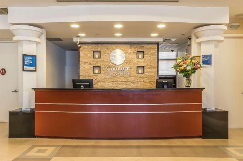 Comfort Inn & Suites LaGuardia Airport - image 21
