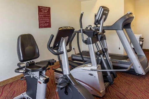 Comfort Inn & Suites LaGuardia Airport - image 35