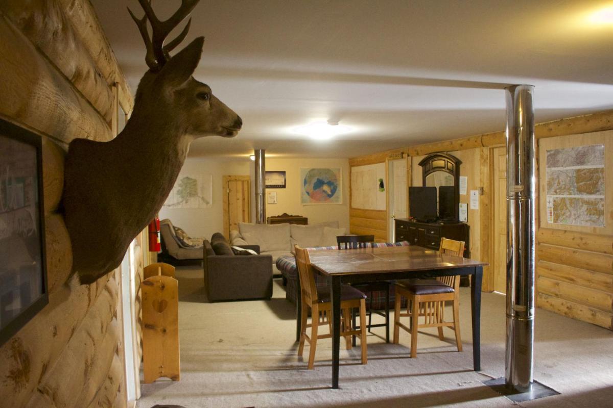 Alpine Creek Lodge - image 2