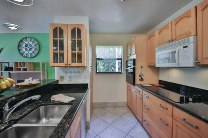 Waterfront Matlacha Condo with Patio and Pool Access!