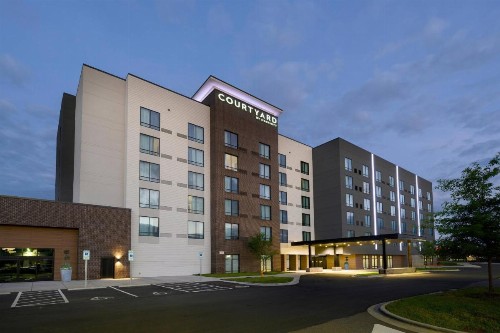 Courtyard by Marriott Charlotte Waverly - image 1