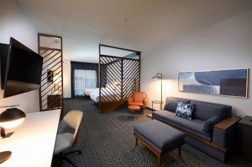 Courtyard by Marriott Charlotte Waverly - image 4