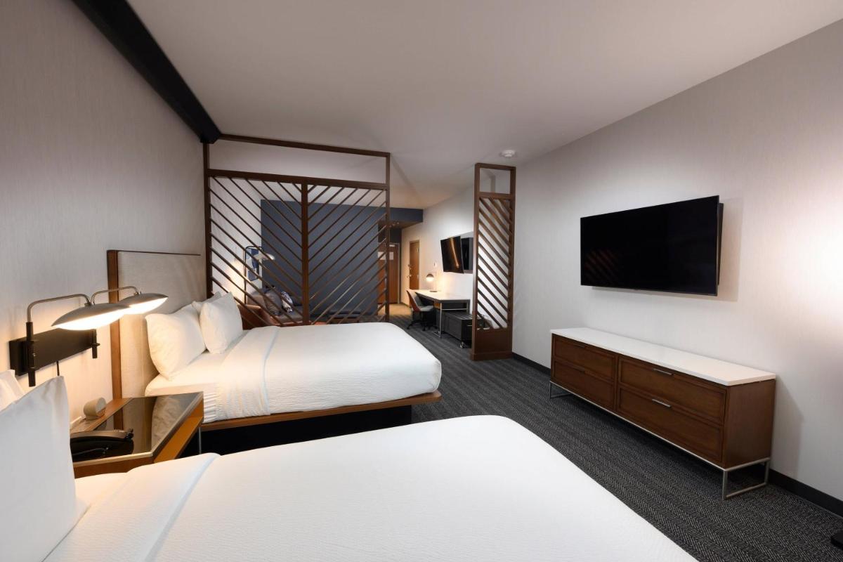 Courtyard by Marriott Charlotte Waverly - image 5
