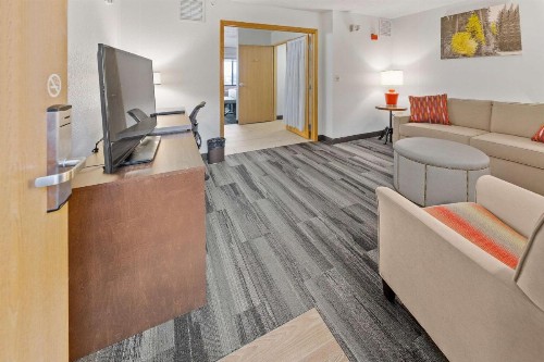 Best Western Plus McCall Lodge and Suites - image 32