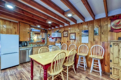 Awesome Payette Lake Cabin - image 7