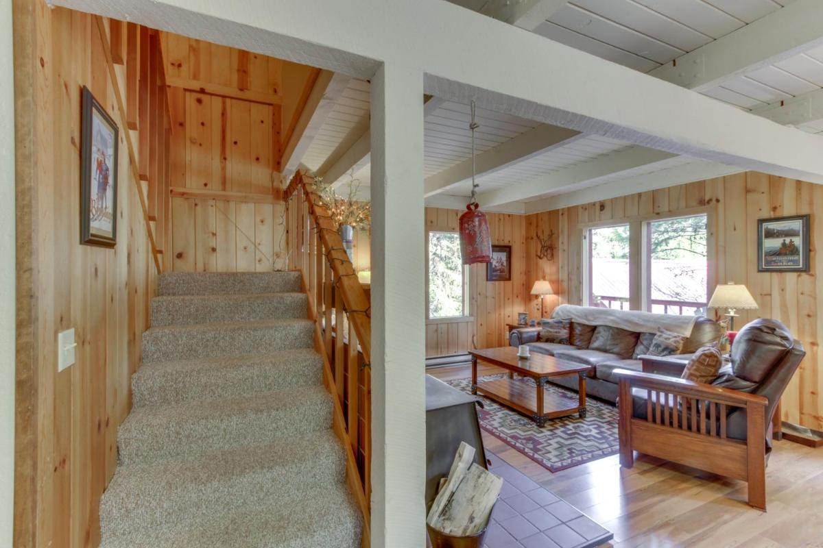 Ken's Cabin - image 6