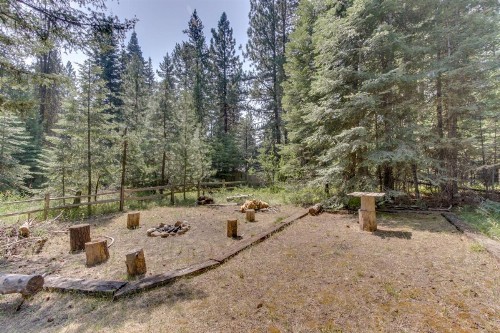 Ken's Cabin - image 8