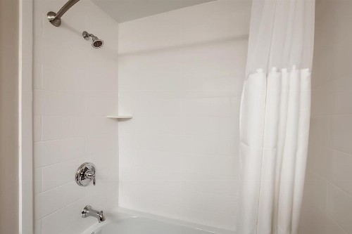 Third Street Inn - image 26