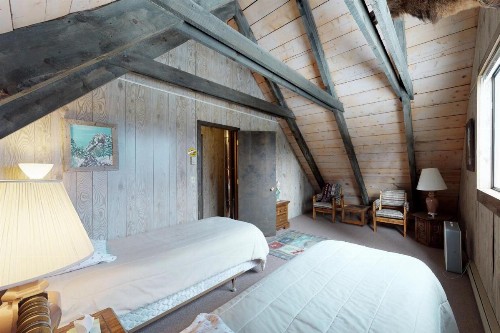 Totorica Cabin - image 6