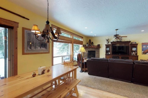 Lazy Bear Lodge - image 8