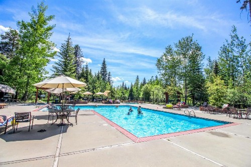 Majestic Mountain Lodge - image 7