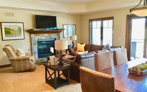 Alpine Village Suite 213 - image 7