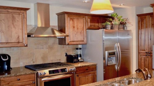 Alpine Village Suite 205 - image 8