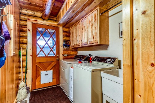 Rustic Retreat - image 10