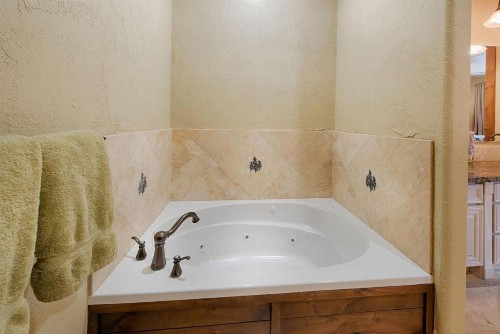 TimberCrest Downtown Lakeview Condo North - Downtown Lakeview Balcony Air Conditioning - image 10