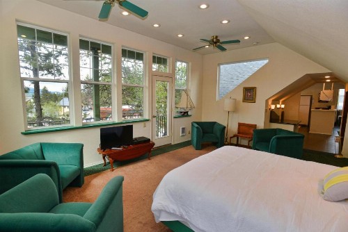 Room with a View - Walk to Downtown Restaurants - Payette Lake - Shopping and Beach - image 10