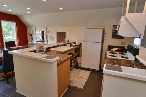 Room with a View - Walk to Downtown Restaurants - Payette Lake - Shopping and Beach - image 13