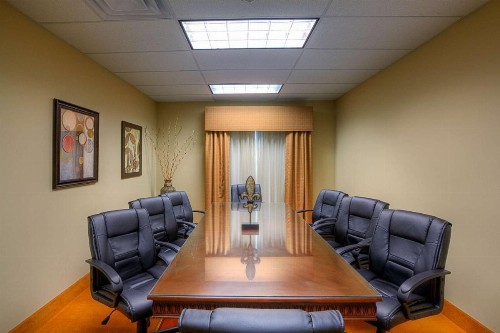 Hampton Inn & Suites McAllen - image 16