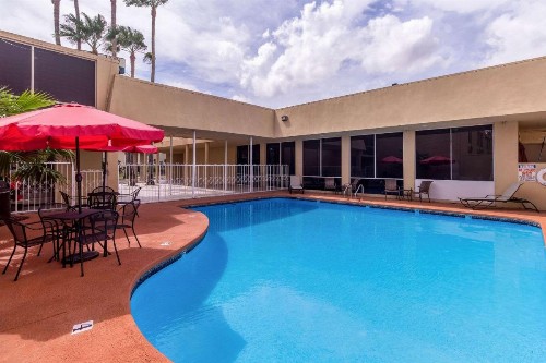 Clarion Inn near McAllen Airport - image 22