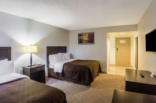 Clarion Inn near McAllen Airport - image 8