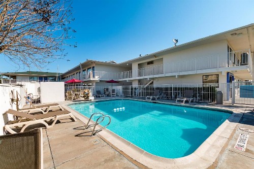 Motel 6-Mcallen TX - image 8