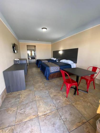 Texas Inn & Suites McAllen at La Plaza Mall and Airport - image 8