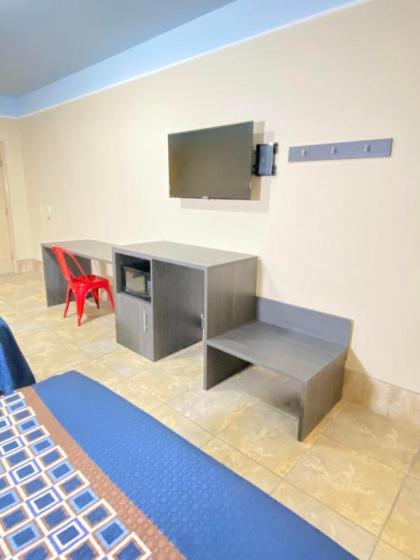 Texas Inn & Suites McAllen at La Plaza Mall and Airport - image 11