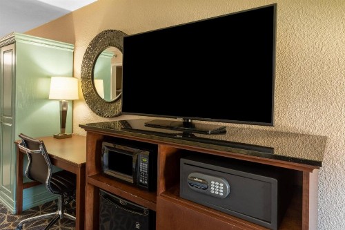 Baymont by Wyndham McAllen - image 16