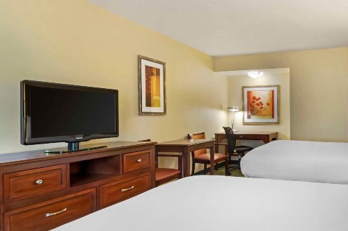 Best Western Mcallen Medical Center - image 16