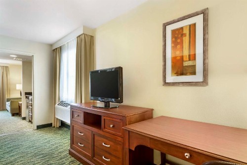 Best Western Mcallen Medical Center - image 20