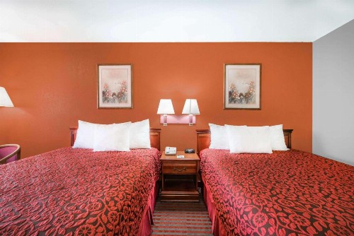 Days Inn by Wyndham McAllen - image 12