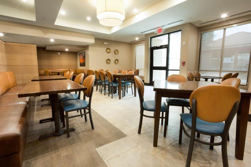 Drury Inn & Suites McAllen - image 5