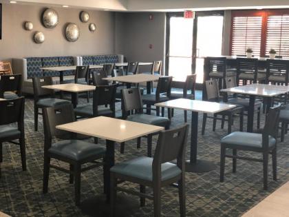 Best Western Plus McAllen Airport Hotel - image 12