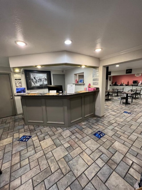 Super 8 by Wyndham McAllen- Downtown- La Plaza Mall - image 20