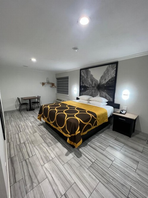 Super 8 by Wyndham McAllen- Downtown- La Plaza Mall - image 30