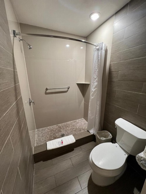 Super 8 by Wyndham McAllen- Downtown- La Plaza Mall - image 32