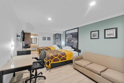 Super 8 by Wyndham McAllen- Downtown- La Plaza Mall - image 34
