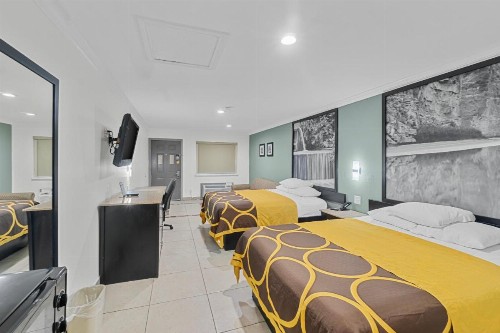 Super 8 by Wyndham McAllen- Downtown- La Plaza Mall - image 40