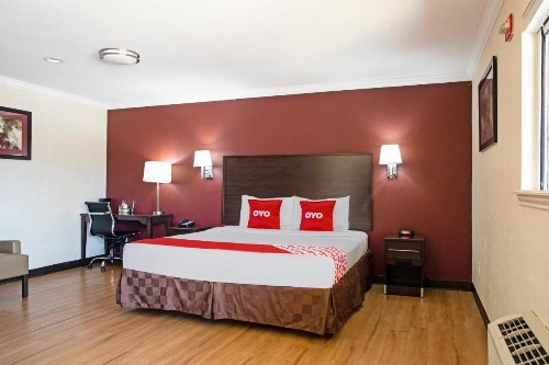 OYO Hotel McAllen Airport South - image 39
