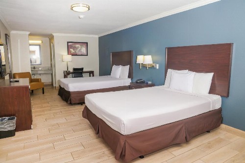 OYO Hotel McAllen Airport South - image 6