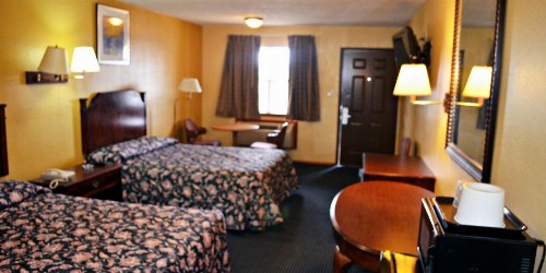Aloha Inn - image 11