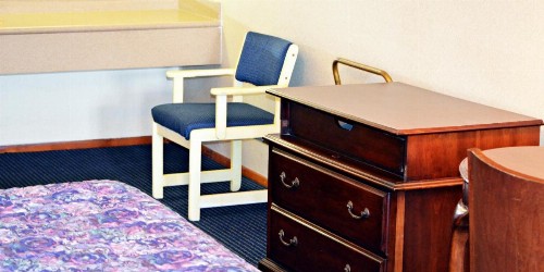 Aloha Inn - image 6