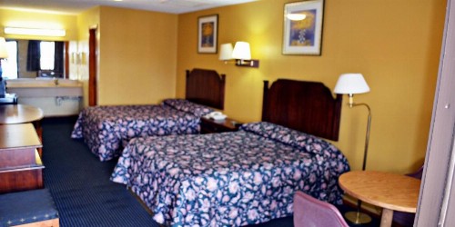 Aloha Inn - image 9