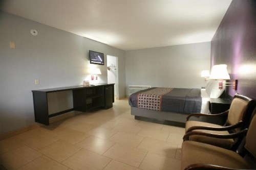 Texas Inn McAllen Airport - image 15