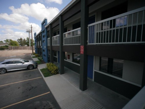 Texas Inn McAllen Airport - image 16